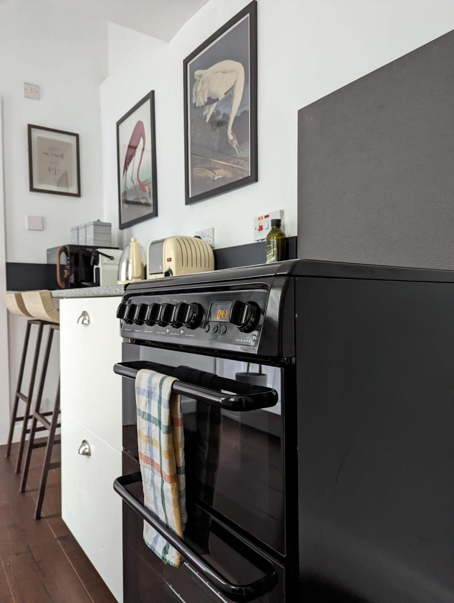 Salt Life Hideaway Apartment Brighton Bagian luar foto