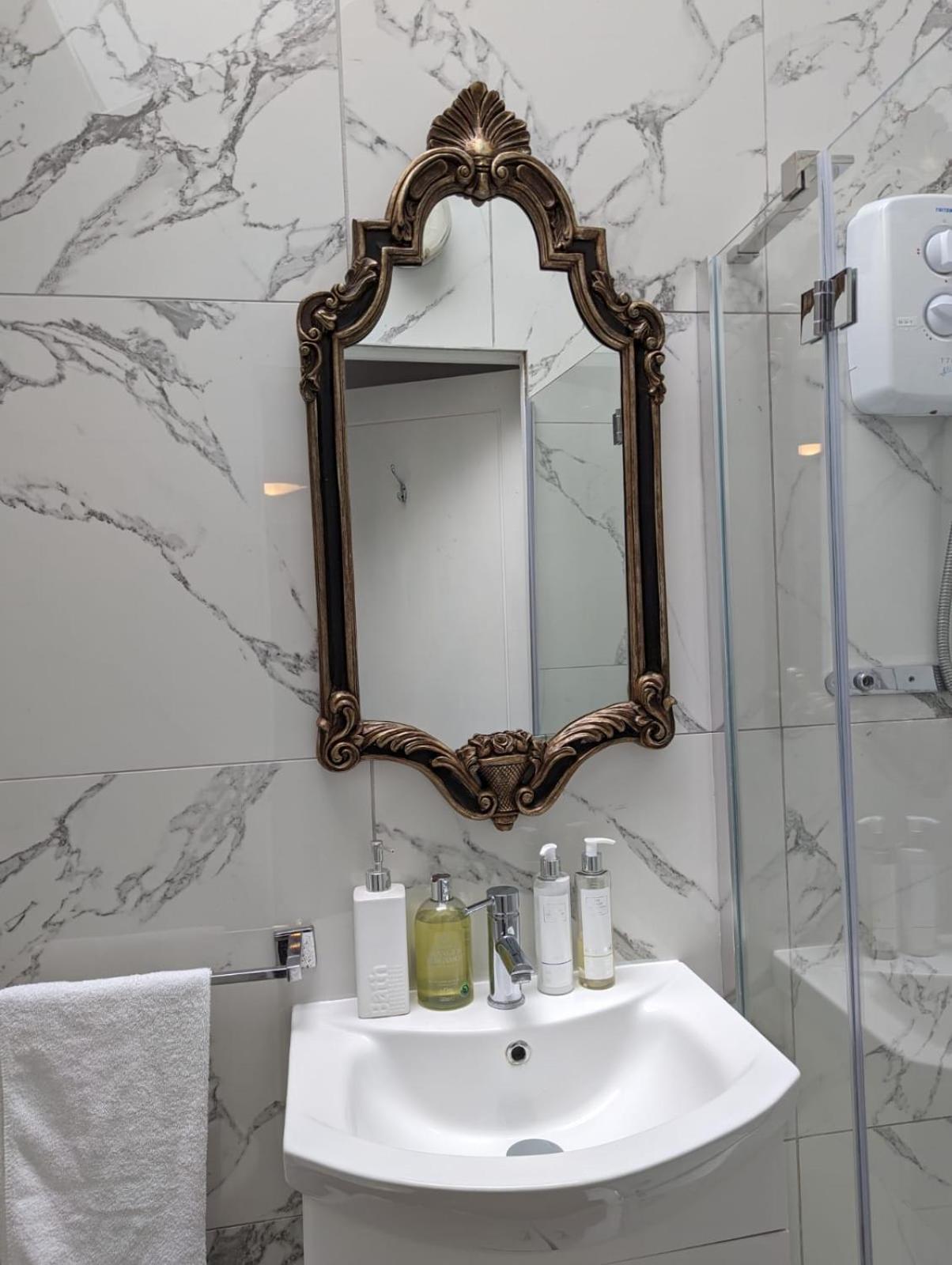 Salt Life Hideaway Apartment Brighton Bagian luar foto