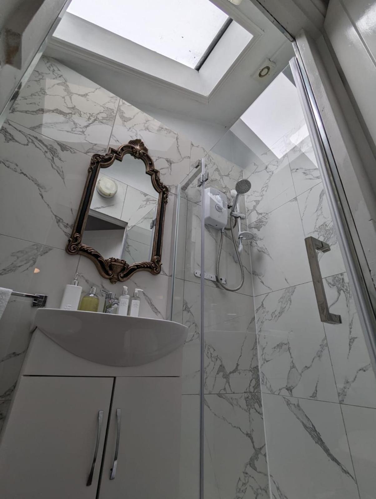 Salt Life Hideaway Apartment Brighton Bagian luar foto